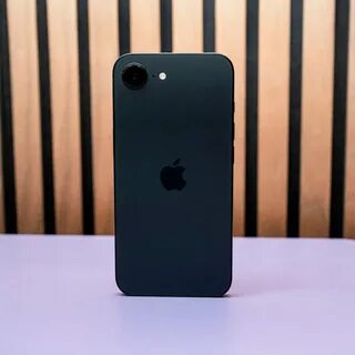 Apple iPhone 16e (128GB) – Powerful Performance, Smart Value